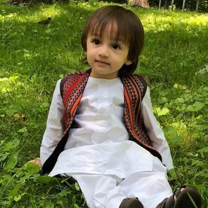 Meet your Posher, Esmatullah